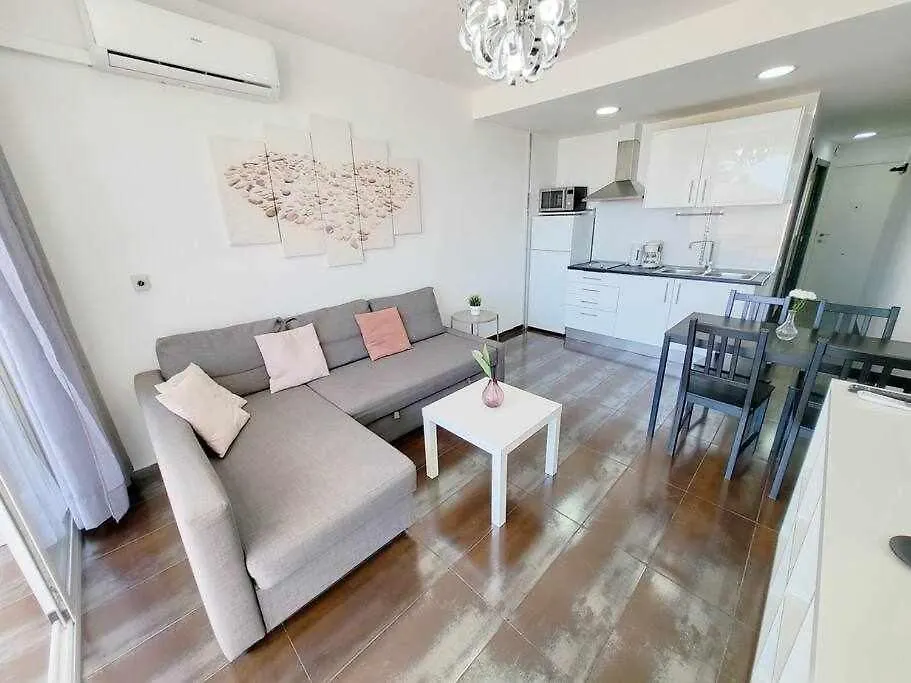Opera Beach House Ac Wifi Fuengirola 0*,  Spain
